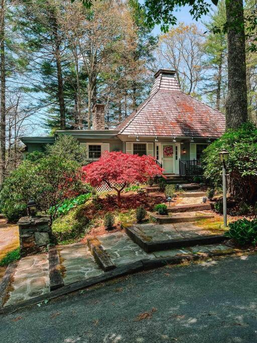 English Cottage With Large Patio! Highlands Exterior photo