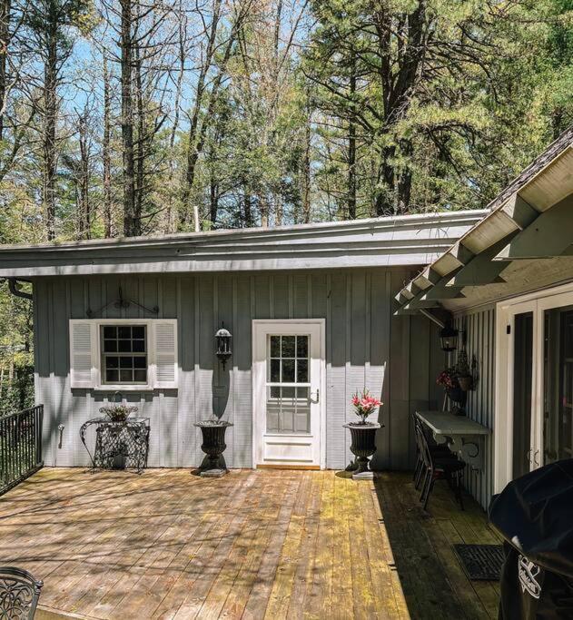 English Cottage With Large Patio! Highlands Exterior photo