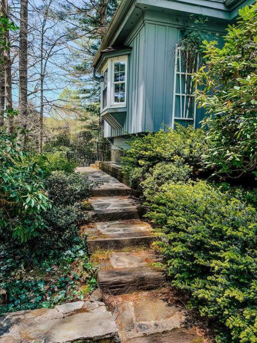 English Cottage With Large Patio! Highlands Exterior photo